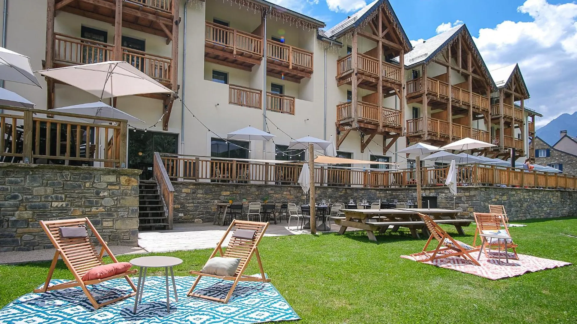 Hotel Mercure Peyragudes Loudenvielle Pyrenees
